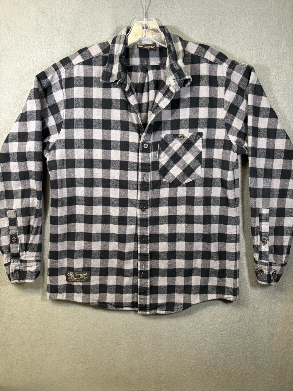 The Vermont Flannel Company Men’s Flannel Shirt Black and Gray Size Large
